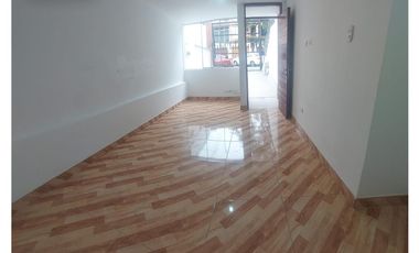 VENTA DEPARTAMENTO 1ER PISO URB SANTA PATRICIA LA MOLINA