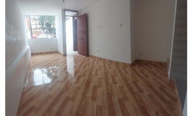 VENTA DEPARTAMENTO 1ER PISO URB SANTA PATRICIA LA MOLINA