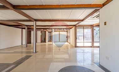 LOCAL COMERCIAL 192M2 CONST 635M2 TERRENO