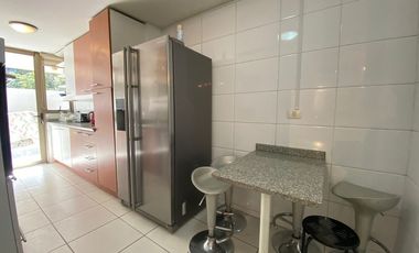 Escrivá de Balaguer 4D+3B+2E y bodega
