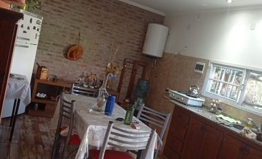 VENDE CASA EN ALVEAR
