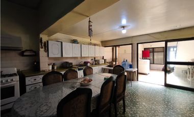 CASA GANTE 5 RECAMARAS 316 M2 EN VENTA ,COL.CENTRO SAHUAYO MICHOACAN