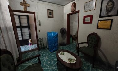 CASA GANTE 5 RECAMARAS 316 M2 EN VENTA ,COL.CENTRO SAHUAYO MICHOACAN