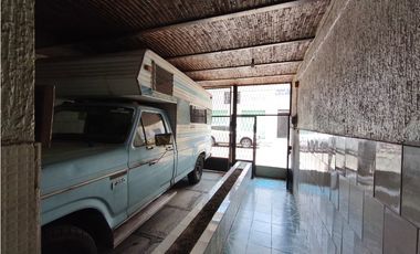 CASA GANTE 5 RECAMARAS 316 M2 EN VENTA ,COL.CENTRO SAHUAYO MICHOACAN