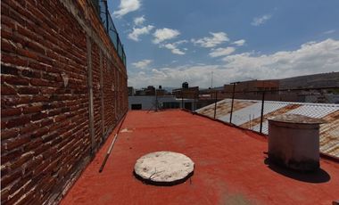CASA GANTE 5 RECAMARAS 316 M2 EN VENTA ,COL.CENTRO SAHUAYO MICHOACAN