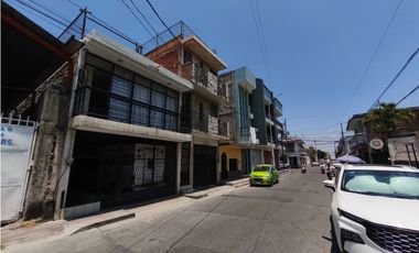 CASA GANTE 5 RECAMARAS 316 M2 EN VENTA ,COL.CENTRO SAHUAYO MICHOACAN