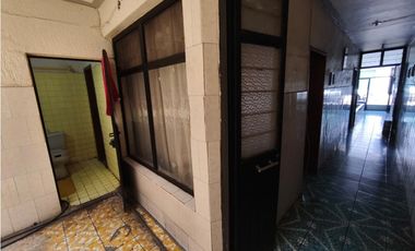 CASA GANTE 5 RECAMARAS 316 M2 EN VENTA ,COL.CENTRO SAHUAYO MICHOACAN
