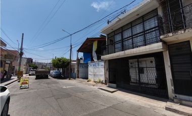 CASA GANTE 5 RECAMARAS 316 M2 EN VENTA ,COL.CENTRO SAHUAYO MICHOACAN