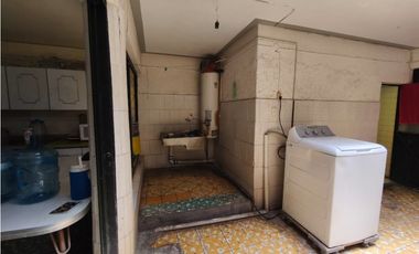 CASA GANTE 5 RECAMARAS 316 M2 EN VENTA ,COL.CENTRO SAHUAYO MICHOACAN
