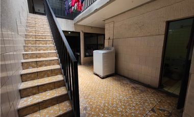 CASA GANTE 5 RECAMARAS 316 M2 EN VENTA ,COL.CENTRO SAHUAYO MICHOACAN