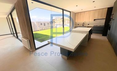 CASA MEDITERRANEA NUEVA A ESTRENAR EN CONDOMINIO 24/7