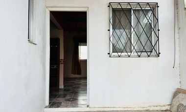 Casa en venta Don Torcuato-3amb-departamento independiente.