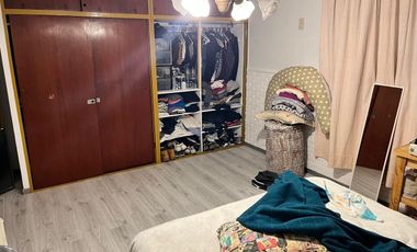 Casa de tres dormitorios, parque y pileta. 33 e/ 33 y 34