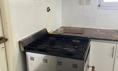 Casa de tres dormitorios, parque y pileta. 33 e/ 33 y 34