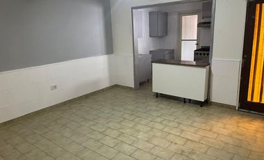 Casa de tres dormitorios, parque y pileta. 33 e/ 33 y 34