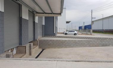 Alquiler Deposito Ezeiza Parque 3000 mts U$S 13.000 x mes / contrato 12 meses.