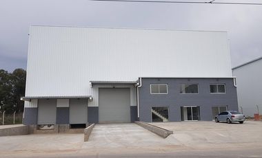 Alquiler Deposito Ezeiza Parque 3000 mts U$S 13.000 x mes / contrato 12 meses.