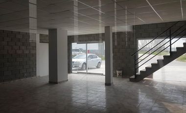 Alquiler Deposito Ezeiza Parque 3000 mts U$S 13.000 x mes / contrato 12 meses.