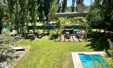 Departamento amoblado con piscina en Vistalba
