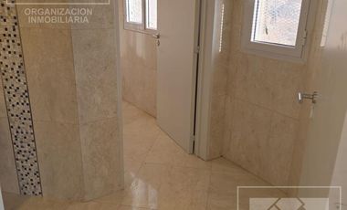 Galpón Nave Industrial en Centenario, de 2.311 m2 con oficinas, sobre lote de 7.560 m2