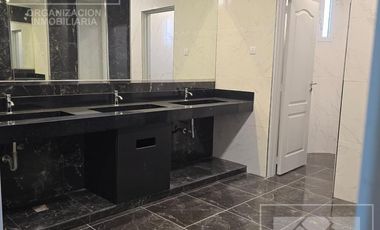 Galpón Nave Industrial en Centenario, de 2.311 m2 con oficinas, sobre lote de 7.560 m2