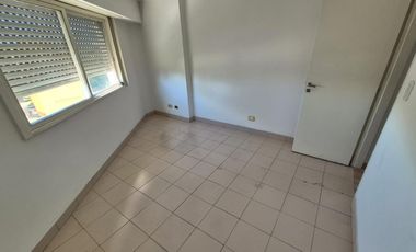 DEPARTAMENTO 4 AMBIENTES EN ALQUILER TAPIALES