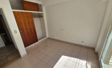 DEPARTAMENTO 4 AMBIENTES EN ALQUILER TAPIALES