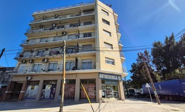 DEPARTAMENTO 4 AMBIENTES EN ALQUILER TAPIALES