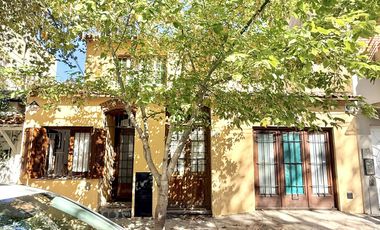 Casa en PH con garaje en excelente estado y ubicación