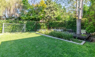 Venta Casa Haras del Pilar La Pradera 6 amb, 4 dor, 3 baños, toilette, 2 cocheras, pileta. Excelente