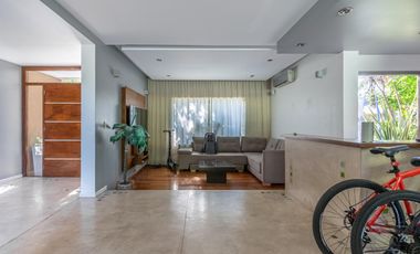 Venta Casa Haras del Pilar La Pradera 6 amb, 4 dor, 3 baños, toilette, 2 cocheras, pileta. Excelente