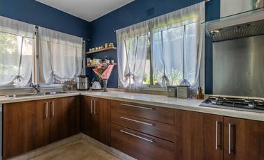 Venta Casa Haras del Pilar La Pradera 6 amb, 4 dor, 3 baños, toilette, 2 cocheras, pileta. Excelente