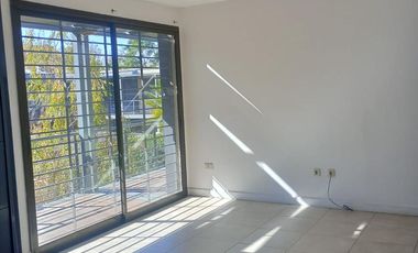 Departamento Venta  en complejo , sobre calle Cervantes, metros de Puente Olive, Godoy Cruz.
