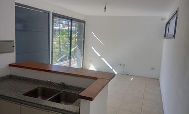 Departamento Venta  en complejo , sobre calle Cervantes, metros de Puente Olive, Godoy Cruz.