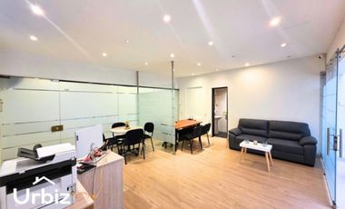 Arriendo Oficina de 34m² + 18m² de Marquesina en Chico