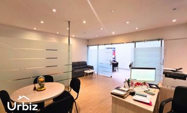 Arriendo Oficina de 34m² + 18m² de Marquesina en Chico