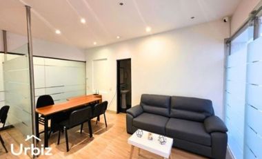 Arriendo Oficina de 34m² + 18m² de Marquesina en Chico