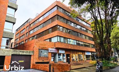Arriendo Oficina de 34m² + 18m² de Marquesina en Chico