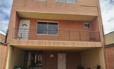 ARRIENDO POR MESES APTO 50 M2 AMOBLADO - 3 HABITACIONES - CHIA