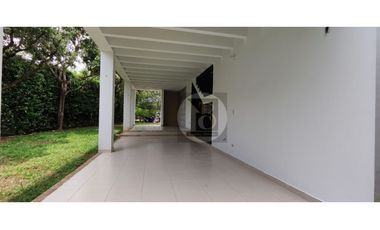 SE VENDE O ARRIENDA CASA CAMPESTRE CONJUNTO PASO REAL YOPAL