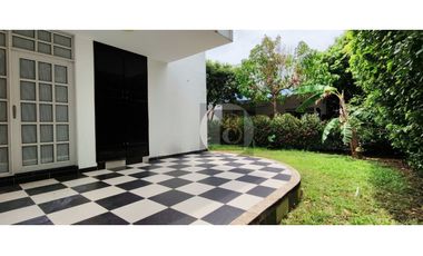SE VENDE O ARRIENDA CASA CAMPESTRE CONJUNTO PASO REAL YOPAL