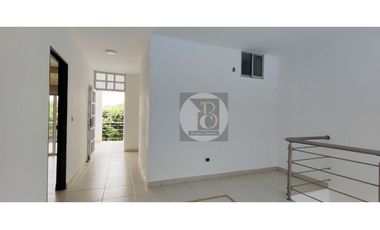 SE VENDE O ARRIENDA CASA CAMPESTRE CONJUNTO PASO REAL YOPAL