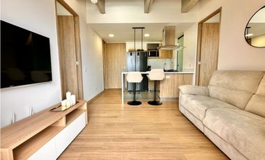 Apartamento para la renta amoblada en Envigado-Escobero, piso 18