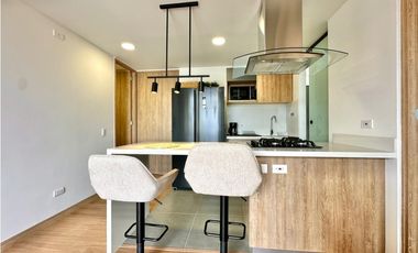 Apartamento para la renta amoblada en Envigado-Escobero, piso 18