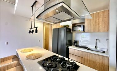 Apartamento para la renta amoblada en Envigado-Escobero, piso 18