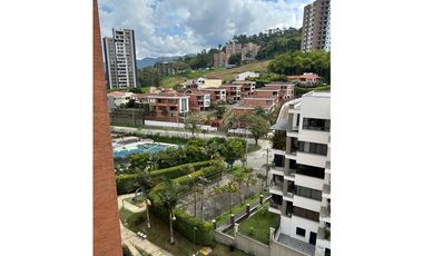 Se renta apartamento amoblado en Pinares