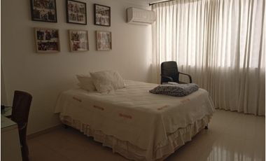 APTO REMODELADO EN ALTOS DE RIOMAR