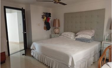 APTO REMODELADO EN ALTOS DE RIOMAR