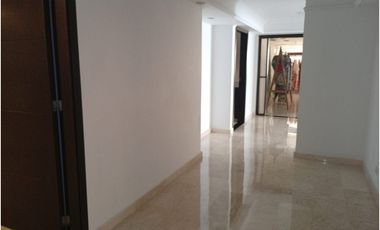 APTO REMODELADO EN ALTOS DE RIOMAR