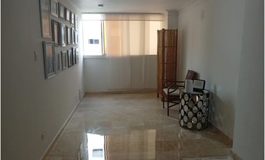 APTO REMODELADO EN ALTOS DE RIOMAR